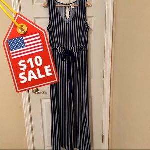 🇺🇸 $10 SALE 🇺🇸 Wrapper Navy and White Striped Wide Leg Jumpsuit- Large